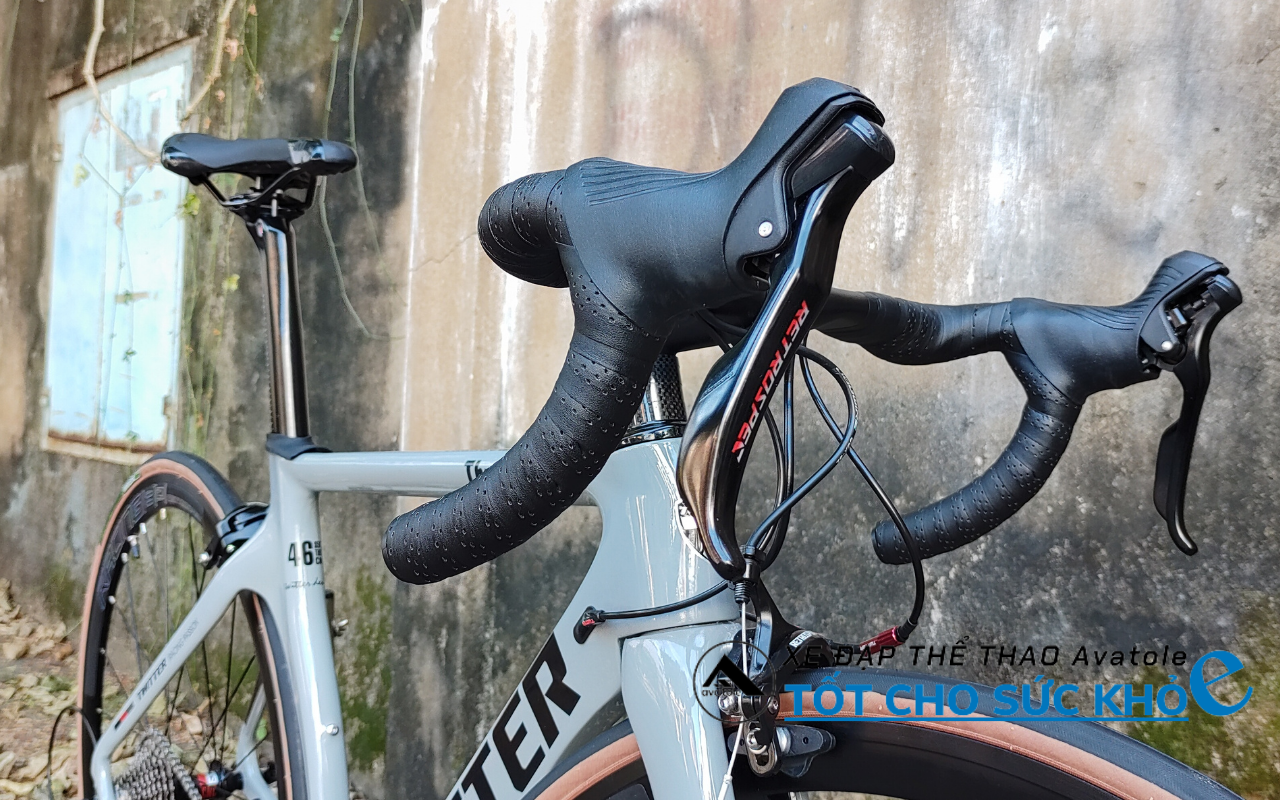 Chi tiết XE ĐẠP ĐUA TWITTER THUNDER C