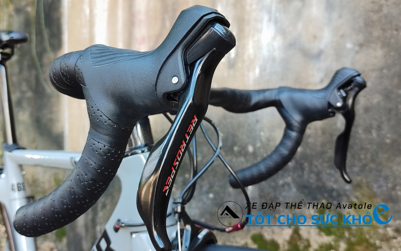 Chi tiết XE ĐẠP ĐUA TWITTER THUNDER C