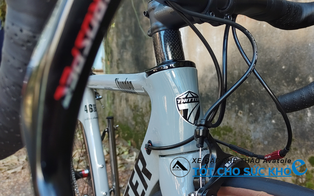 Chi tiết XE ĐẠP ĐUA TWITTER THUNDER C