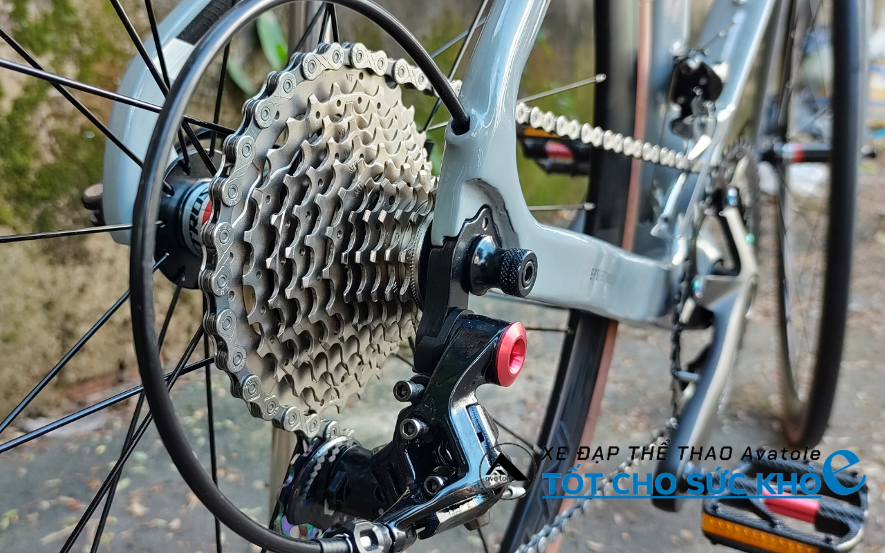 Chi tiết XE ĐẠP ĐUA TWITTER THUNDER C