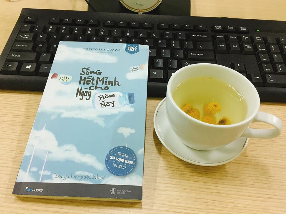 Sách Sống Hết Mình Cho Ngày Hôm Nay