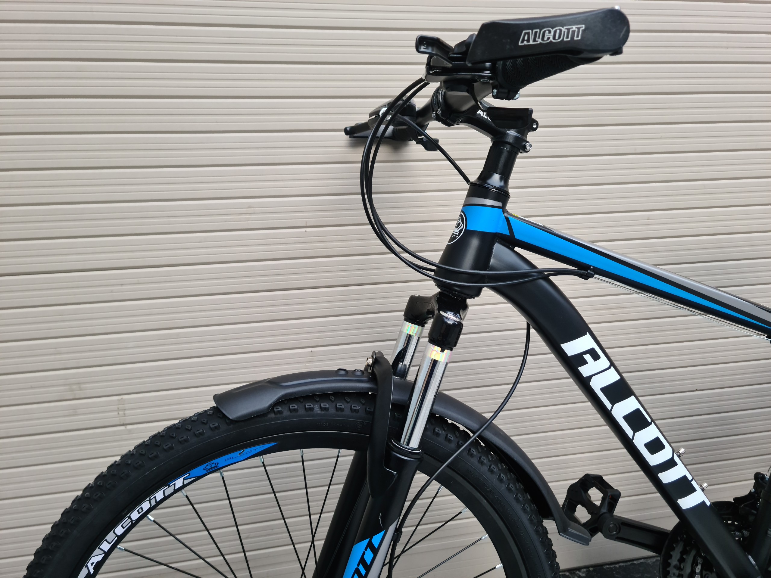 CHI TIẾT ALCOTT MT06 CHI TIẾT ALCOTT MT06