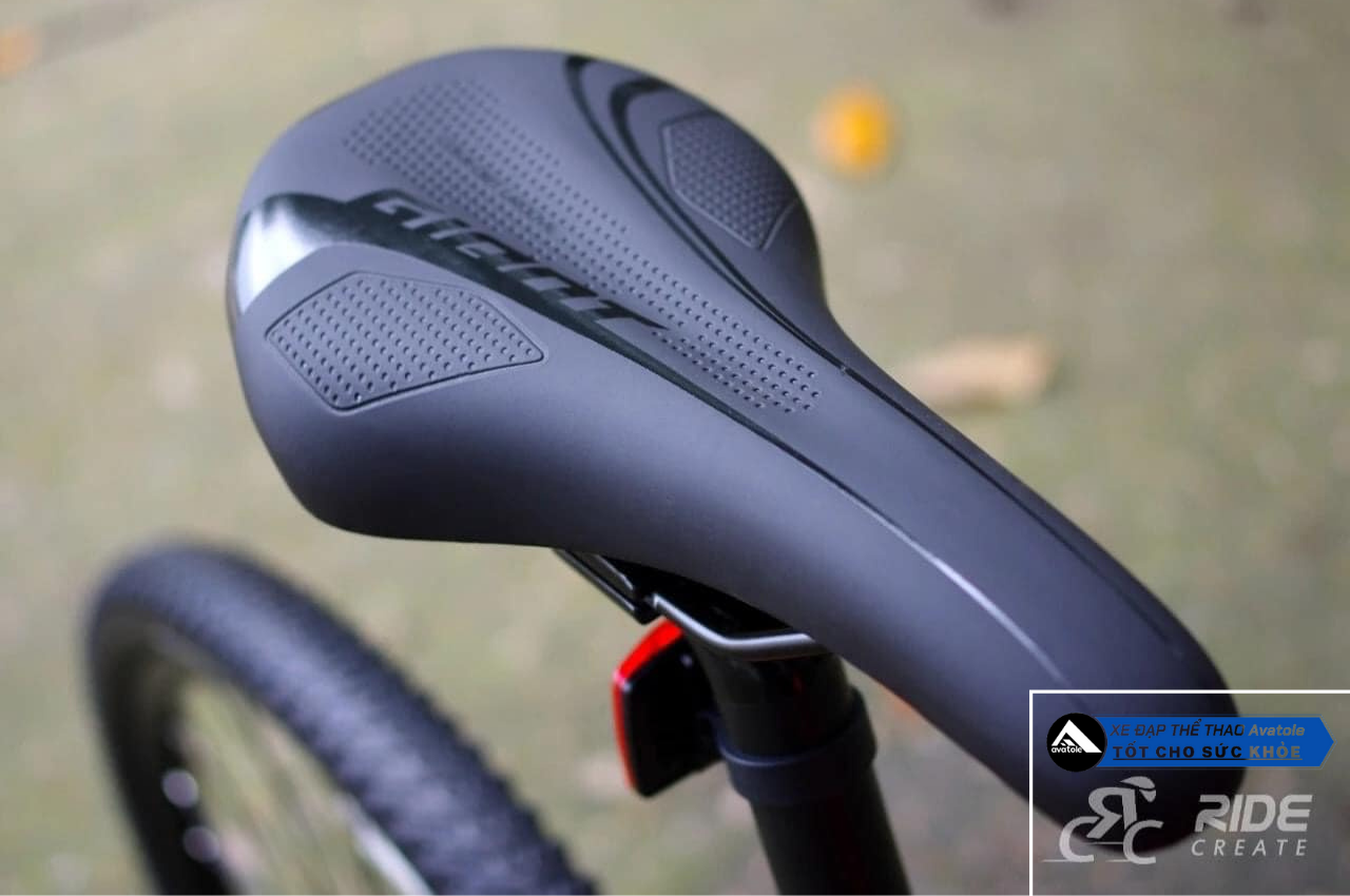 Chi tiết Giant ATX 810 | 2021