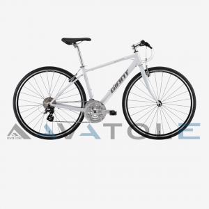 Xe đạp touring 2022 Giant Escape R3 màu đen trắng